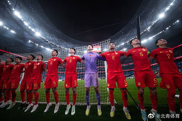 导演及编剧乐晓的拍摄初心也体现了电影想带给每一位观众的态度，情绪可以用最原始的状态表达，唱歌跳舞是刻在人类DNA里的元素，“中国有那么多载歌载舞的民族，我们每个人心里都有这样的花朵和种子